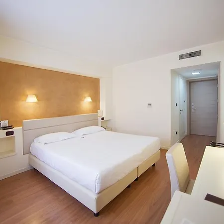 Orientale 4*